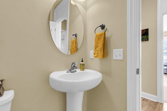 3062 Cross Vine Lane, Summerville, SC 29483