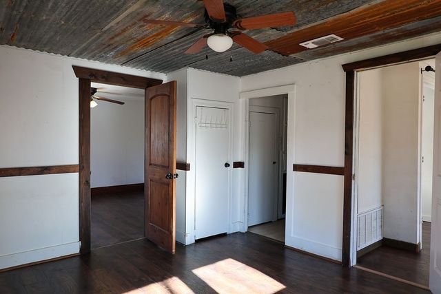 955 N Stephen Avenue, Stephenville, TX 76401