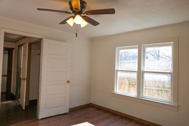 955 N Stephen Avenue, Stephenville, TX 76401