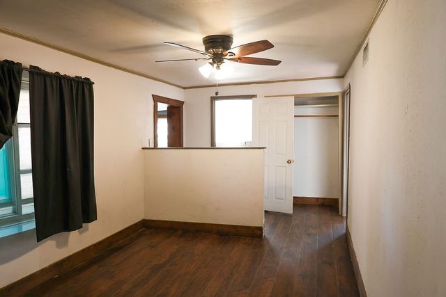 955 N Stephen Avenue, Stephenville, TX 76401