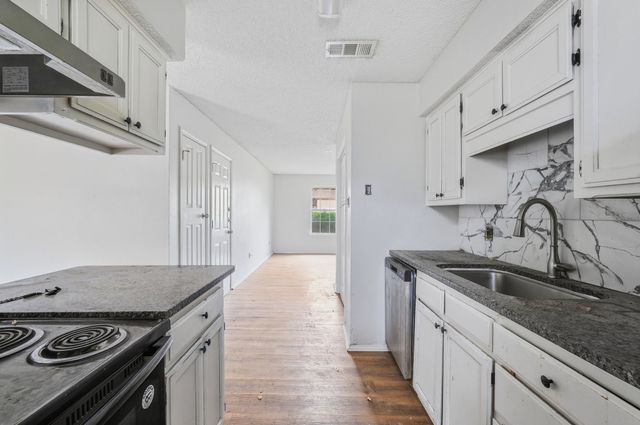 1248 Meriweather Avenue, Fort Worth, TX 76115