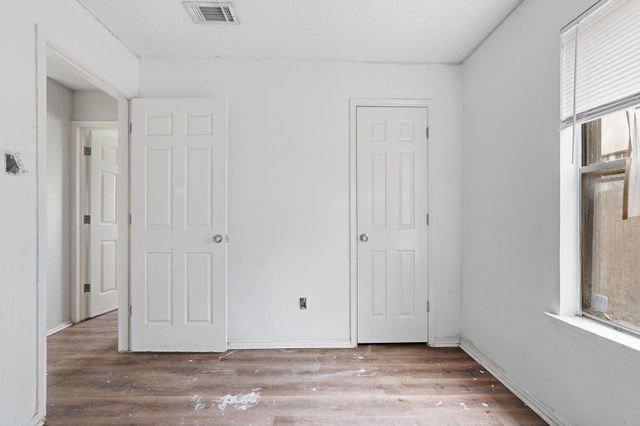 1248 Meriweather Avenue, Fort Worth, TX 76115