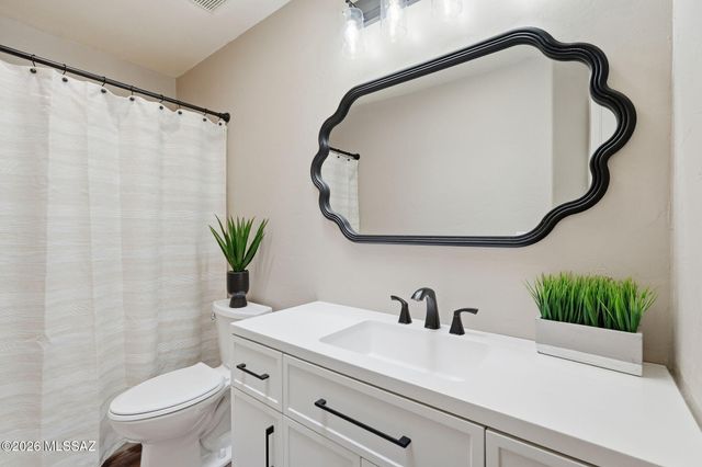 13969 E Sage Hills Drive, Vail, AZ 85641