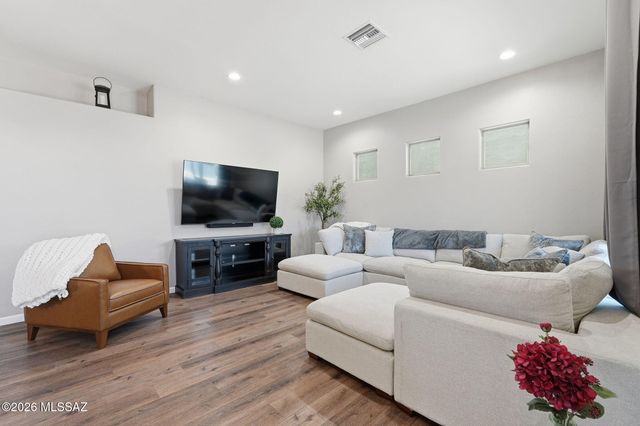 13969 E Sage Hills Drive, Vail, AZ 85641
