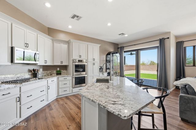 13969 E Sage Hills Drive, Vail, AZ 85641