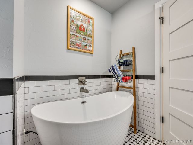 723 Poplar Avenue, Yukon, OK 73099
