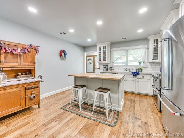 723 Poplar Avenue, Yukon, OK 73099