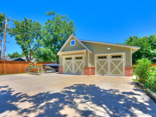 723 Poplar Avenue, Yukon, OK 73099
