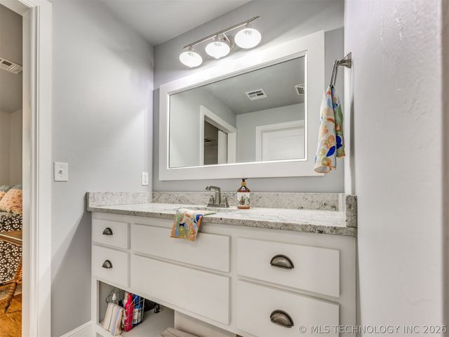723 Poplar Avenue, Yukon, OK 73099
