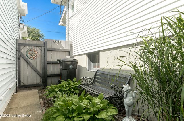 1213 Goss Ave, Louisville, KY 40217