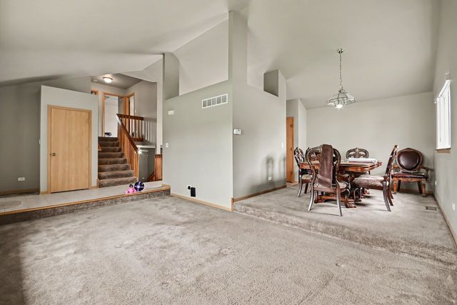 5712 Kathryn Lane, Matteson, IL 60443
