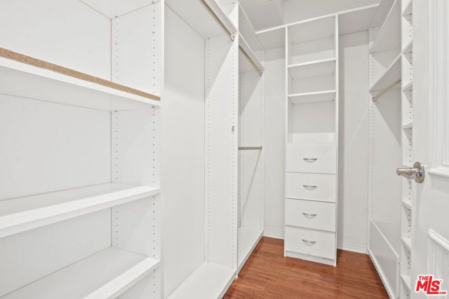 819 S Holt Avenue 201, Los Angeles, CA 90035