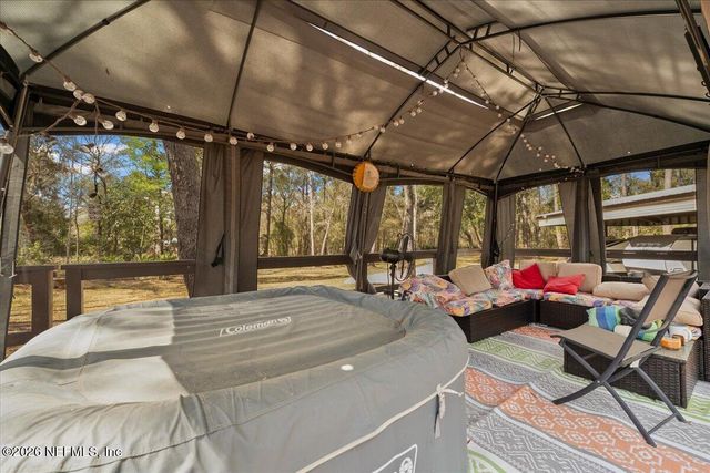 4229 LAZY ACRES Road, Middleburg, FL 32068