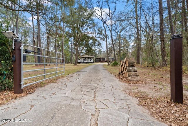 4229 LAZY ACRES Road, Middleburg, FL 32068