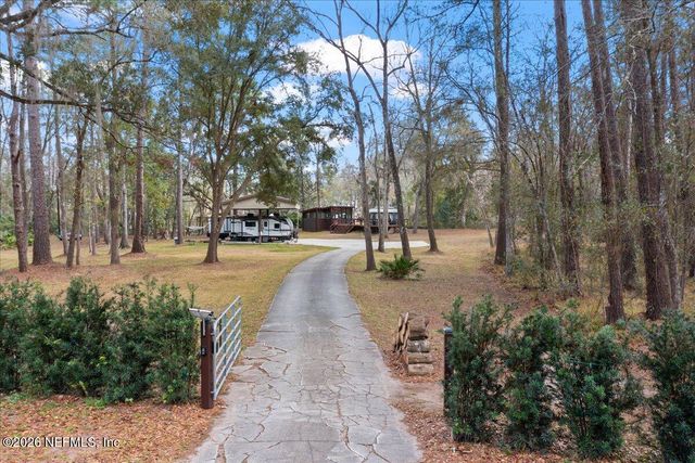 4229 LAZY ACRES Road, Middleburg, FL 32068