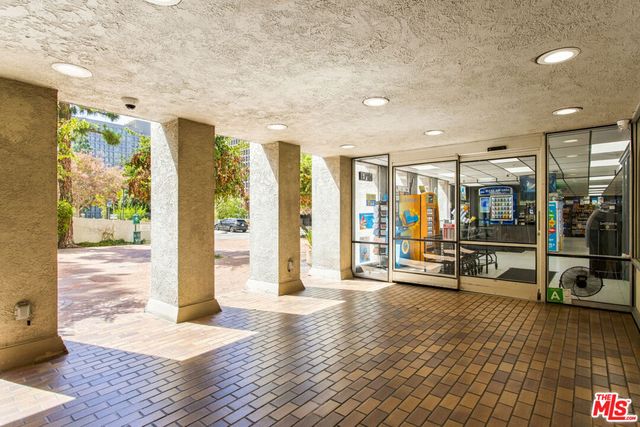 800 W 1st Street 3001, Los Angeles, CA 90012