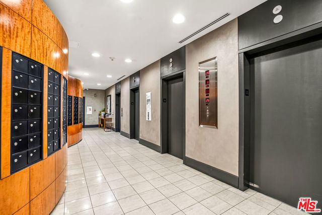 800 W 1st Street 3001, Los Angeles, CA 90012