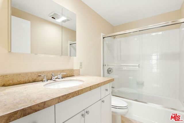800 W 1st Street 3001, Los Angeles, CA 90012