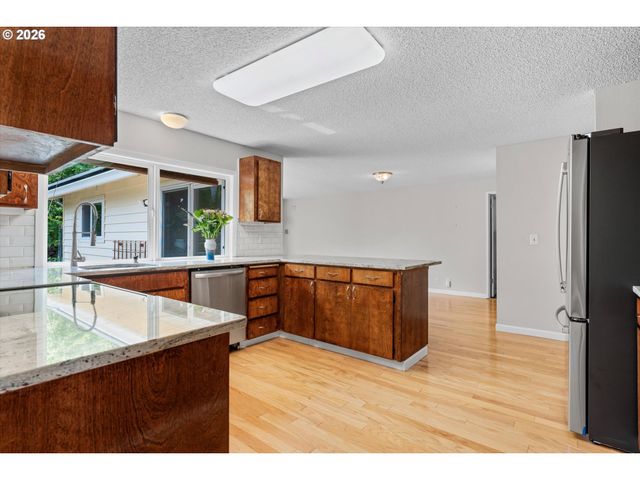 14635 Sw 97TH Ave, Tigard, OR 97224