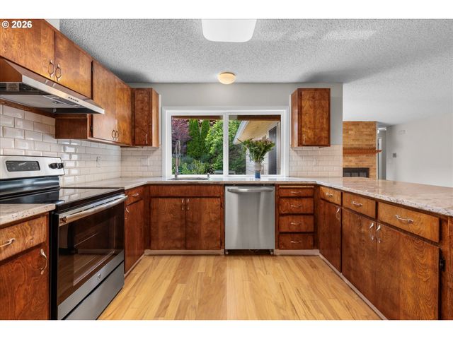 14635 Sw 97TH Ave, Tigard, OR 97224