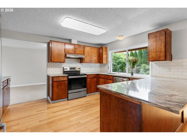 14635 Sw 97TH Ave, Tigard, OR 97224