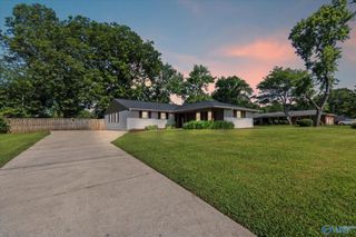 2127 Penhall Drive NE, Huntsville, AL 35811