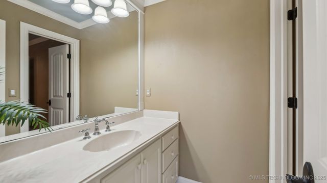 19715 E Clear Brook Road, Owasso, OK 74055