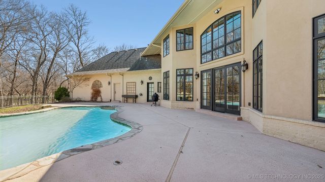 19715 E Clear Brook Road, Owasso, OK 74055