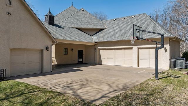 19715 E Clear Brook Road, Owasso, OK 74055