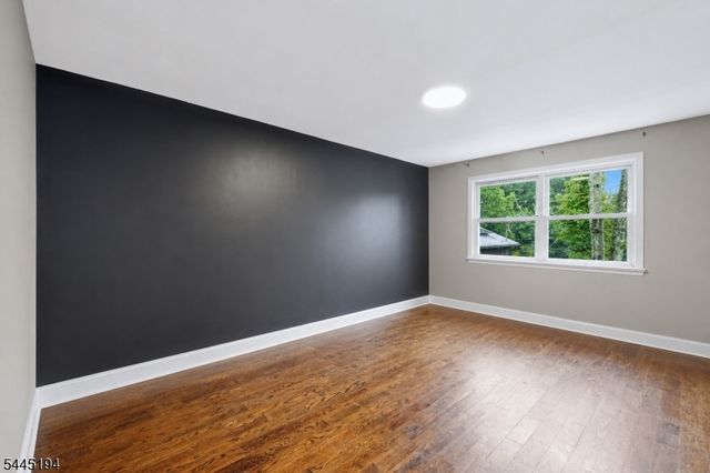 18 Coolidge Trail, Hopatcong Boro, NJ 07843