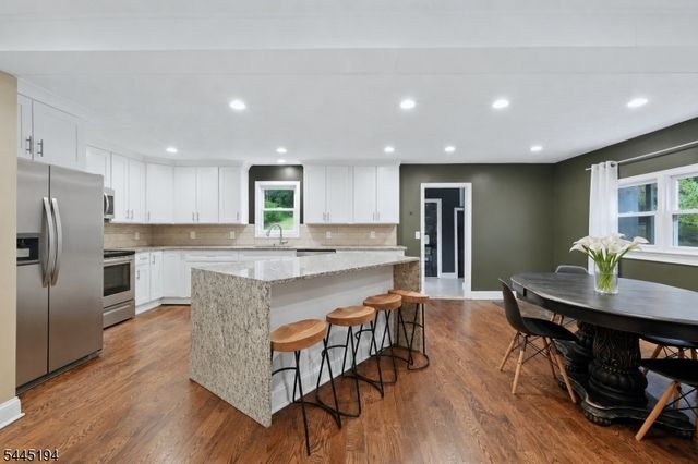 18 Coolidge Trail, Hopatcong Boro, NJ 07843