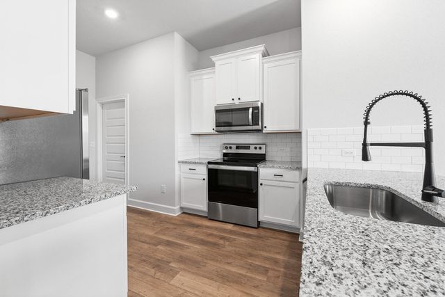 9709 Gladsome PATH, Manor, TX 78653