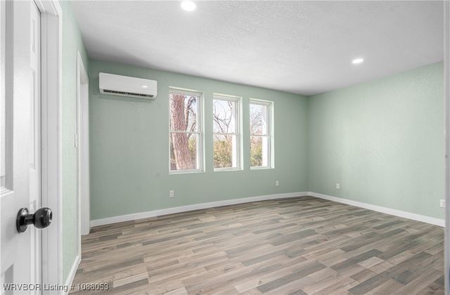 18947 Ainsworth Road, Spiro, OK 74959