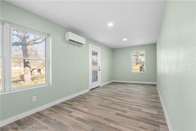 18947 Ainsworth Road, Spiro, OK 74959