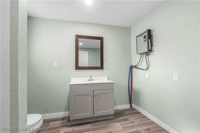 18947 Ainsworth Road, Spiro, OK 74959