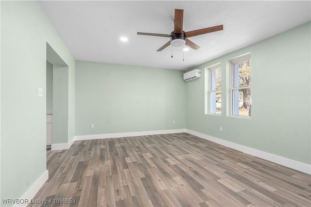 18947 Ainsworth Road, Spiro, OK 74959