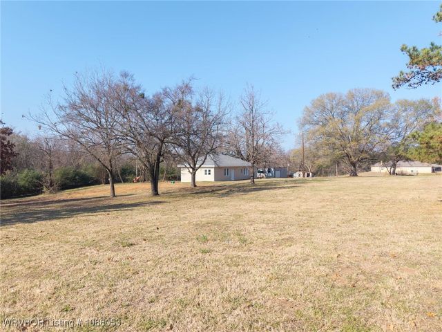 18947 Ainsworth Road, Spiro, OK 74959