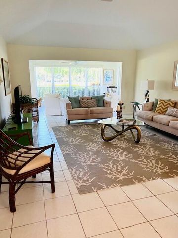 13564 Whispering Lakes Lane, Palm Beach Gardens, FL 33418