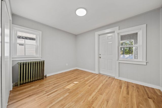 108 Palmer St, Quincy, MA 02169