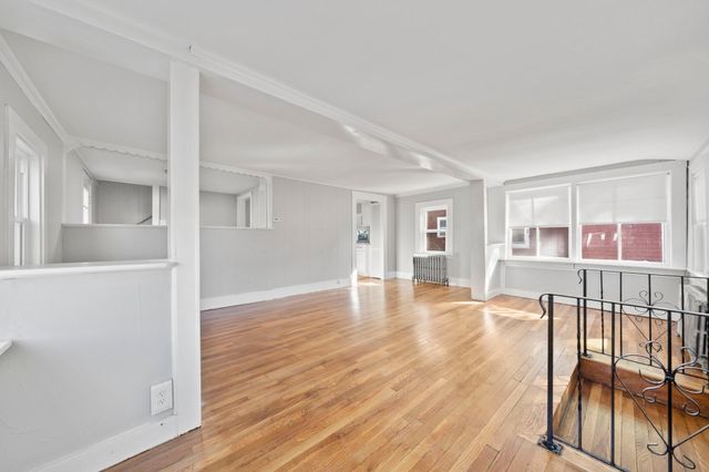 108 Palmer St, Quincy, MA 02169