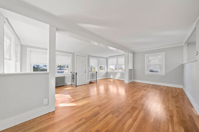 108 Palmer St, Quincy, MA 02169