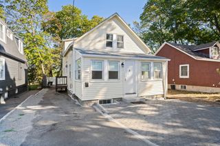 108 Palmer St, Quincy, MA 02169