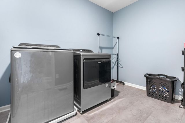 615 Ensign Place, Hebron, IN 46341
