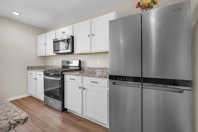615 Ensign Place, Hebron, IN 46341