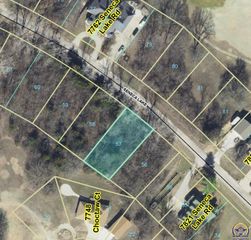 7785 Seneca Lake RD, Ozawkie, KS 66070