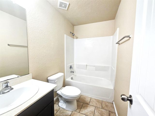 2911 Lincolns Meadow Drive, Spring, TX 77373