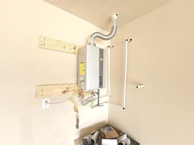 2911 Lincolns Meadow Drive, Spring, TX 77373