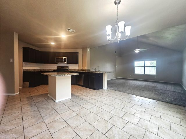 2911 Lincolns Meadow Drive, Spring, TX 77373