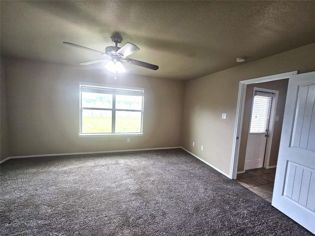 2911 Lincolns Meadow Drive, Spring, TX 77373