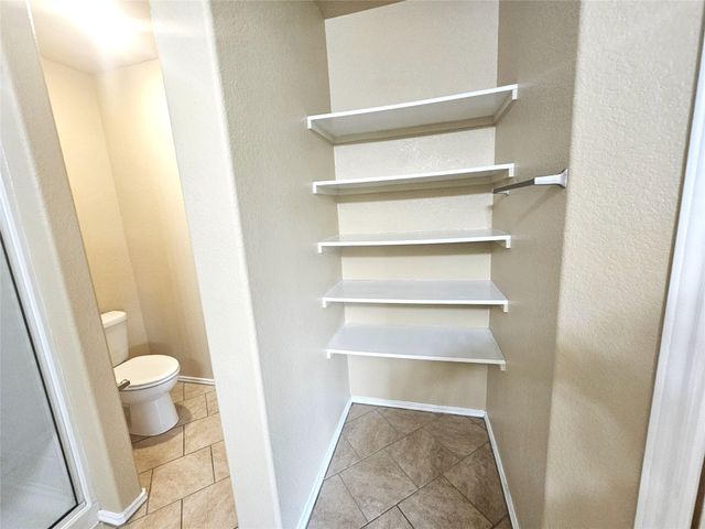 2911 Lincolns Meadow Drive, Spring, TX 77373